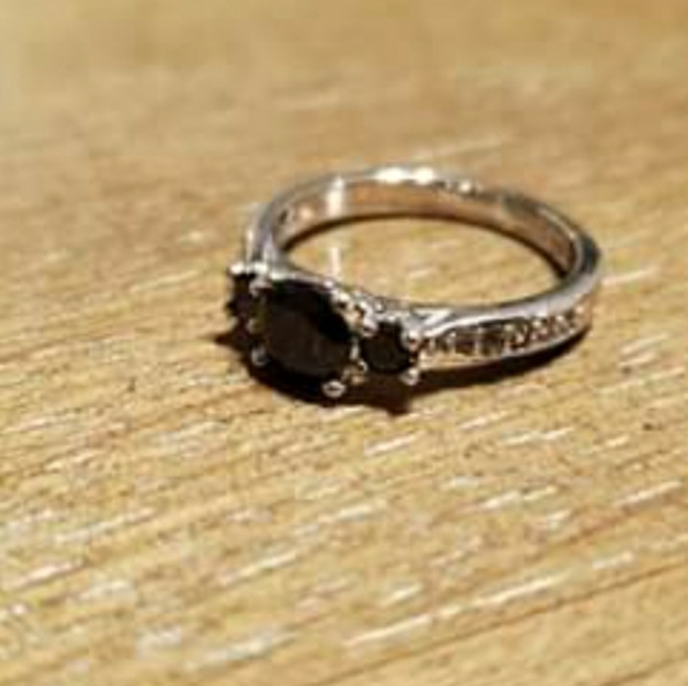 Black onyx ring size 7